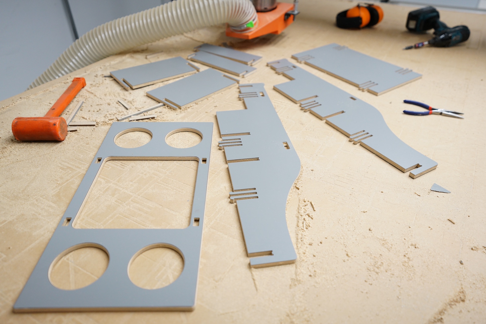 L300 Center Console - Photo 1