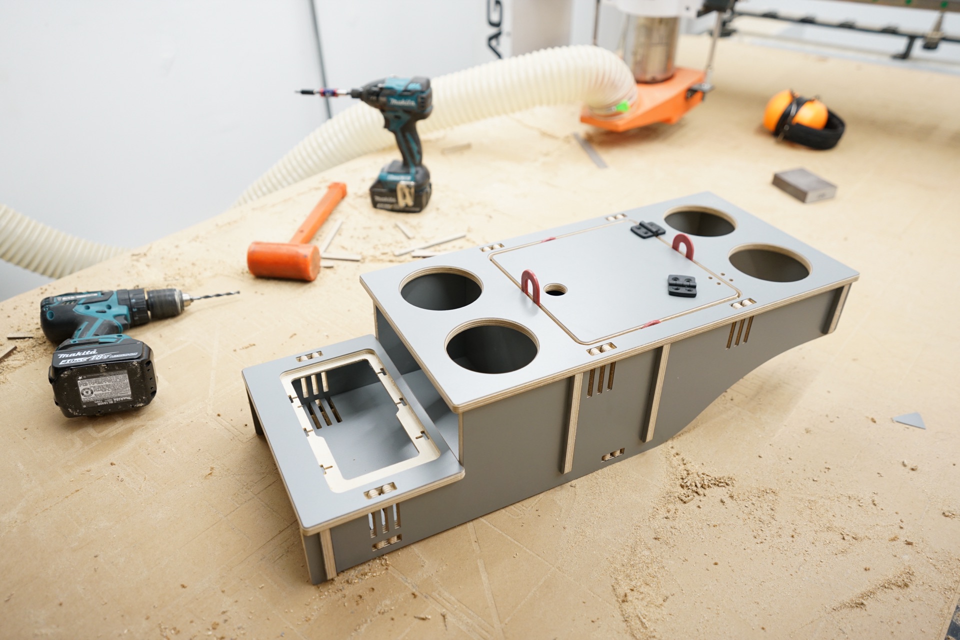 L300 Center Console - Photo 3